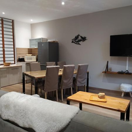 Logement Cosy 4/6 Pers - Quartier Historique Calme 코트레 외부 사진