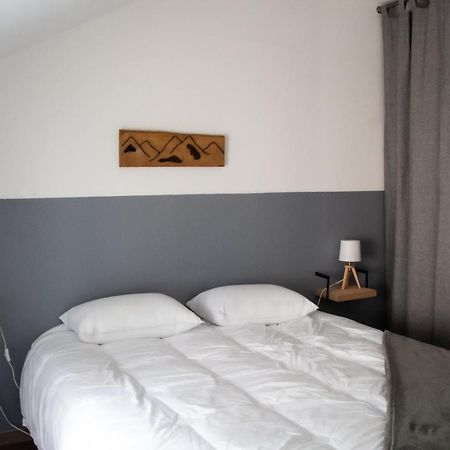 Logement Cosy 4/6 Pers - Quartier Historique Calme 코트레 외부 사진