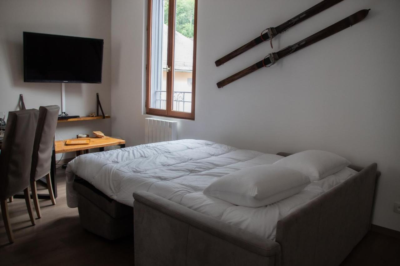 Logement Cosy 4/6 Pers - Quartier Historique Calme 코트레 외부 사진