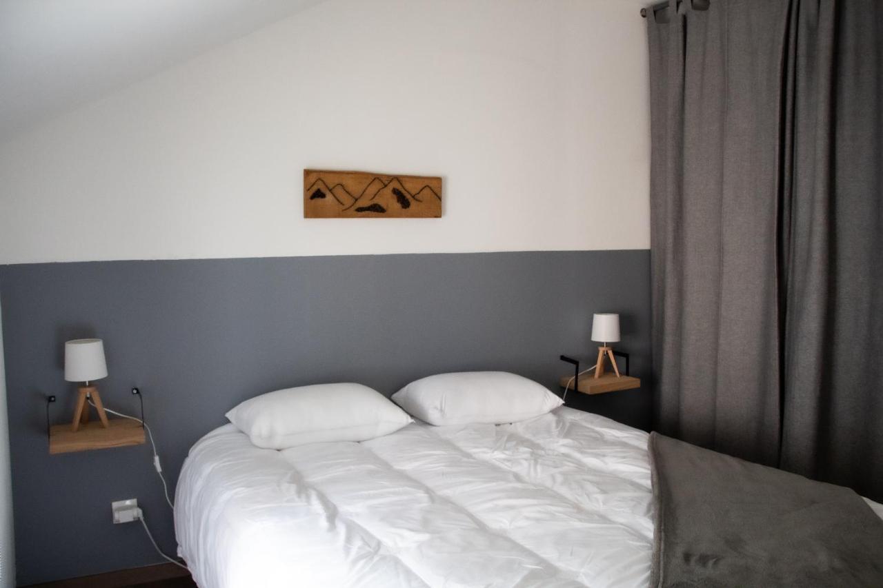 Logement Cosy 4/6 Pers - Quartier Historique Calme 코트레 외부 사진